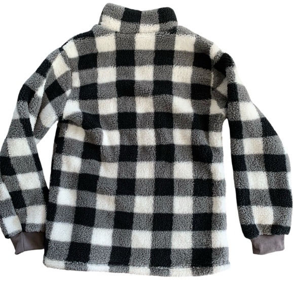 Warm & Cozy Fuzzy Plaid Oversized Sweater Pull Over - Picture 4 of 9